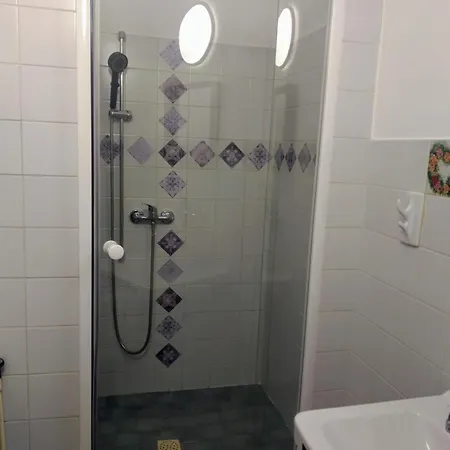 Archa Guest house